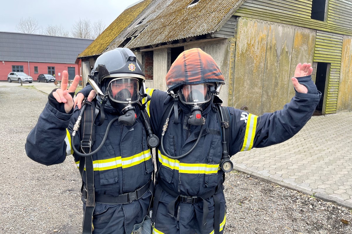 Vil du gøre en forskel og være en del af et unikt fællesskab? Så bliv deltidsbrandmand.